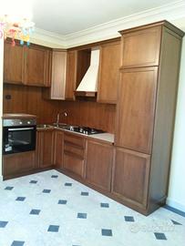 Cucina ad angolo completa di elettrodomestici (160