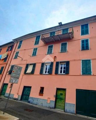 3 LOCALI A BORZONASCA