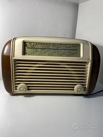 Radio d’epoca Siemens SM 523- anni ‘50