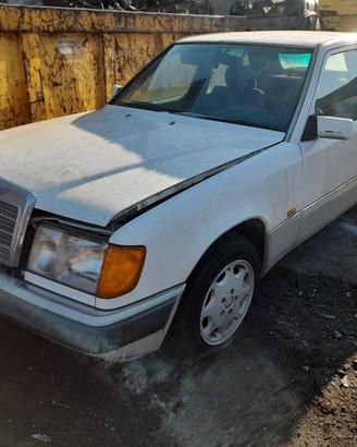 MERCEDES BENZ E 200 1997