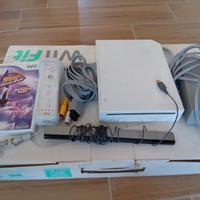 console e pedana Wii fit