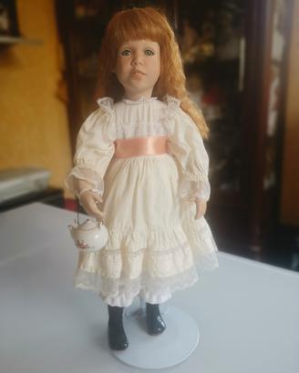 Polly's Tea Party bambola di porcellana