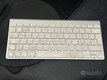 Apple Magic Keyboard  a batterie