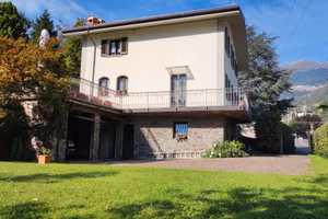 VILLA CON TERRENO  A SELLERO (BS)