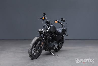 HARLEY DAVIDSON 883 Iron