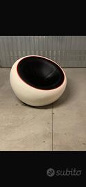 Egg Pod Ball Chair by Eero Aarnio