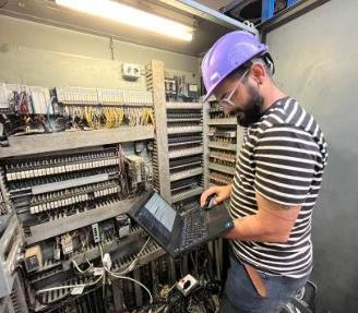Elettricista industriale,PLC,IT,elettronico,Manag