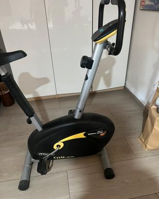 Cyclette magnetica manuale