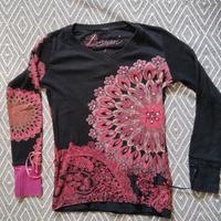 Maglione da donna della marca Desigual