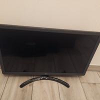 Smart TV 28 pollici marca LG