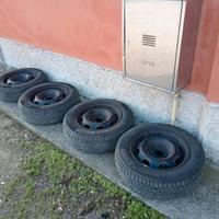 Gomme michelin cross climate 4 stagioni con cerchi