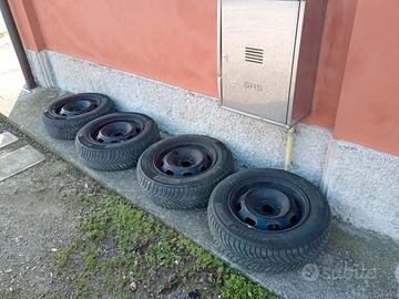 Gomme michelin cross climate 4 stagioni con cerchi