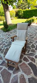 Sedia sdraio in teak con cuscino
