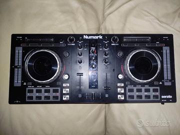 Console Dj Numark mixtrack platinum