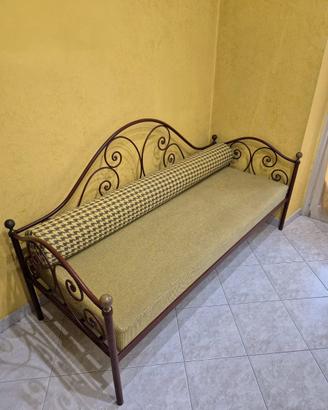DIVANO IN FERRO BATTUTO