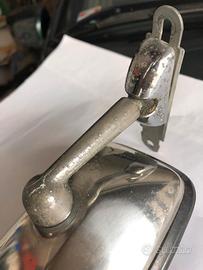 specchio retrovisore esterno laterale automobili