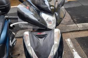 Scooter Honda SH300i