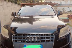 SUV AUDI CC 3000 