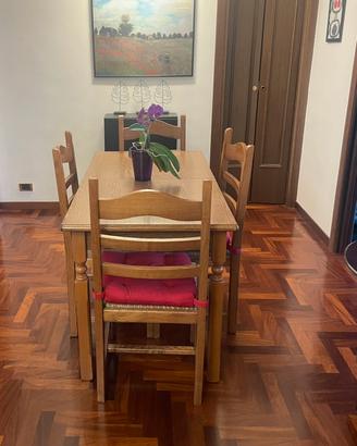 Tavolo allungabile e 4 sedie