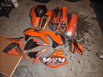 plastiche varie ktm