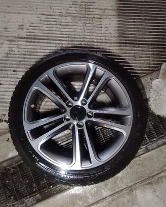 cerchi più gomme mercedes