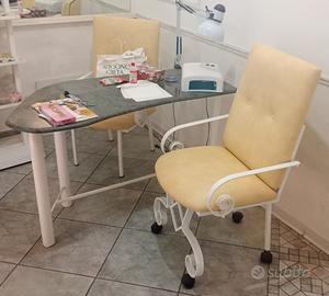 tavolino ricostruzione unghie 