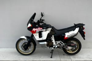 Honda Africa twin 750 RD04