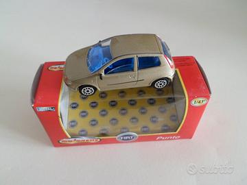 MODELLINO FIAT PUNTO 2°SERIE SCALA 1:43 MAJORETTE