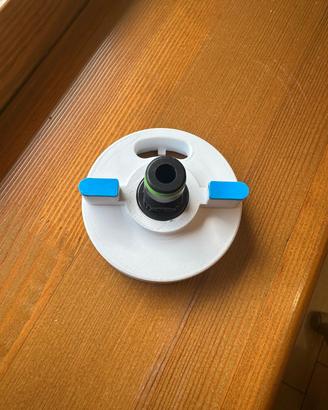 Tappo con attacco rapido per carico acqua camper