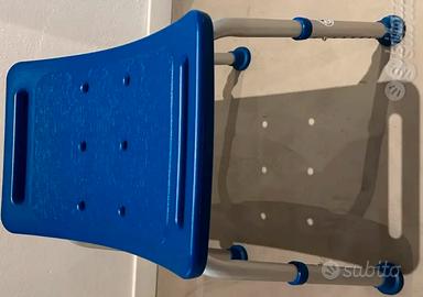 Sgabello regolabile per doccia