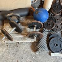 Attrezzi fitness e pesistica