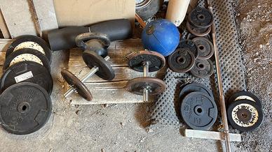 Attrezzi fitness e pesistica