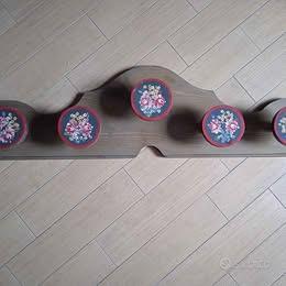 Attaccapanni da parete