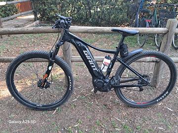 E-MTB GIANT TALON + 2024