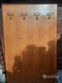 Attaccagiubbotti in legno