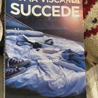 Libro “succede”