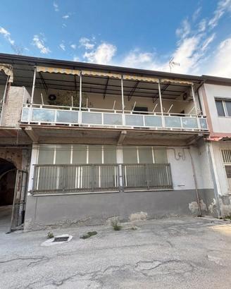 Appartamento 3 vani con terrazzo-casapulla