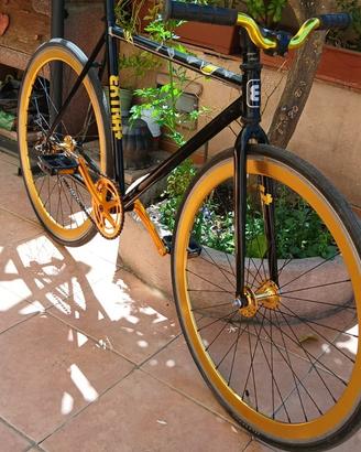 Bici scatto fisso
