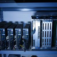 controllo numerico cnc computer driver azionamento