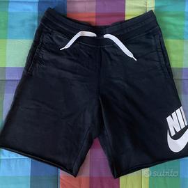 Lotto di n.5 pantaloncini shorts Nike e Jordan L