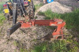 Aratro biaggioli snodato per trattore 60/70 cv