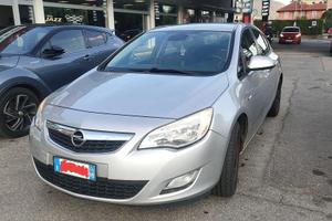 auto Opel Astra 2011