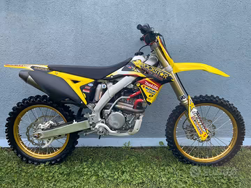 SUZUKI RM Z 250 cross