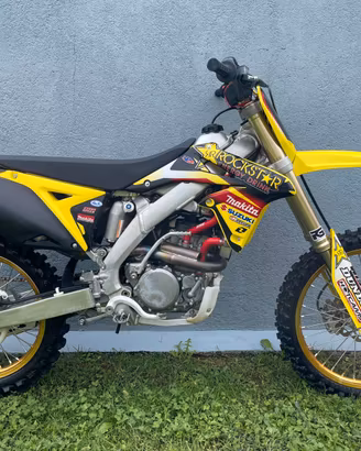 SUZUKI RM Z 250 cross