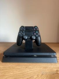 Playstation 4 + 2 controller originali