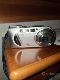 macchina fotografica sony dsc-p8
