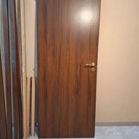 porte battenti color noce 