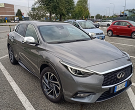 Infinity Q30