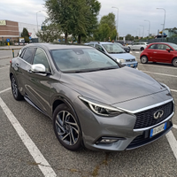 Infinity Q30