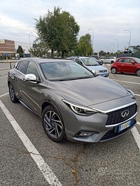 Infinity Q30